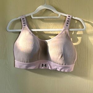 Under Armour Limitless Mid Impact Sports Bra in pink (L)